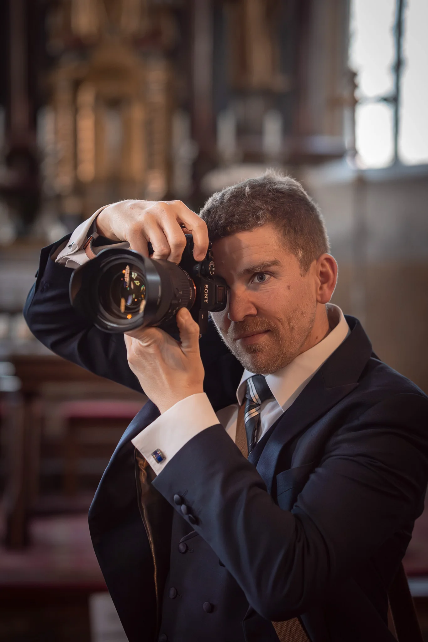 Richard Schönlinner mit Kamera – Hochzeitsfotograf aus dem Chiemgau