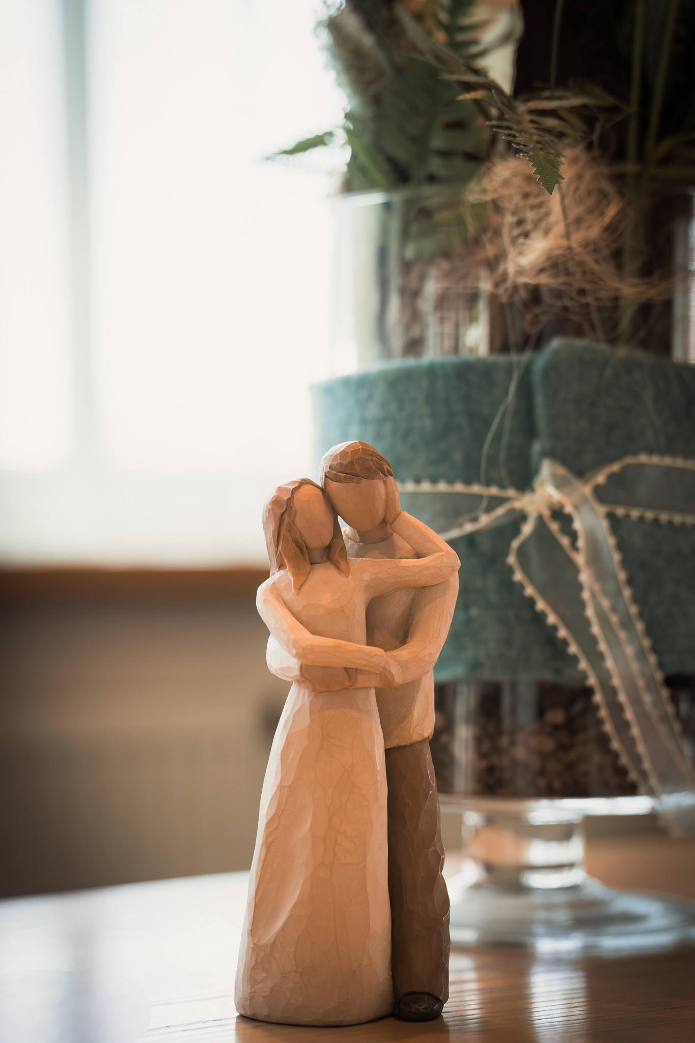 Kleine Brautpaarfigur als Dekoration der standesamtlichen Hochzeit in Teisendorf
